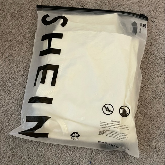 SHEIN Set - Picture 4 of 4